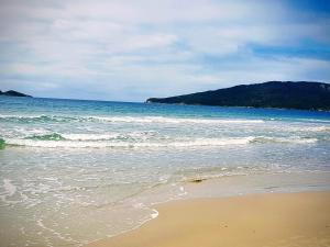 Casa kitnet 50 metros da Praia Ingleses para 2 pessoas