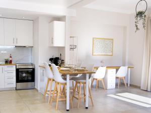 Hestias Aura, a luxurius and cozy appartment in Athens