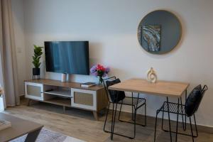 Elegance at 1702 Oceans