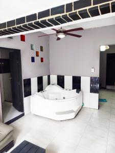 2 Suites Private Apartment At Poblado