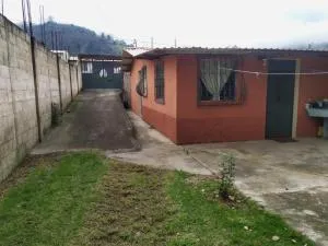 Casa en zona tranquila, con estacionamiento Priv - 韦韦特南戈