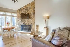 Walk to Lifts Wintergreen Resort Condo - Lyndhurst