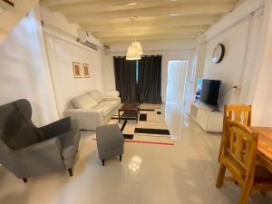 Townhouse nearby Klong Dao beach with loft