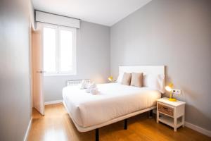 44MAL1084- Bright 2BR apartment