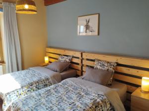 Maisons de vacances Gite confortable en Auvergne proche de randonnees - FR-1-582-346 : photos des chambres