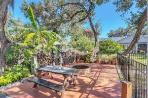 Florida HappyNest Secluded Luxury Guesthouse