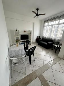 Apartamento com vista pro mar - praia grande, guilhermina