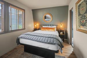 Standard Suite room in Wolf Creek Resort