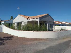 Maisons de vacances Maison neuve en Vendee, 3 chambres, proche veloroute et ocean, wifi, terrasses, tout inclus. - FR-1-426-542 : photos des chambres