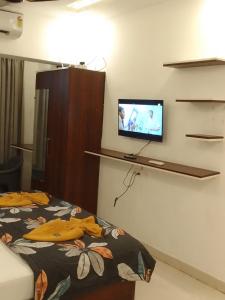 AnuS 2 Luxury studio resrt apart close to candolim beach for 5ppl