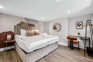 Cozy Studio Perfect Blend of Style & Convenience