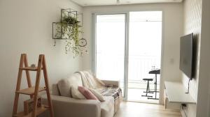 Apto aconchegante no último andar, condo com infra