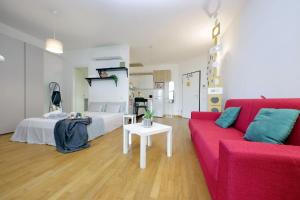 Julies Flat by DomusDimore