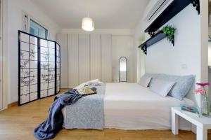 Julies Flat by DomusDimore