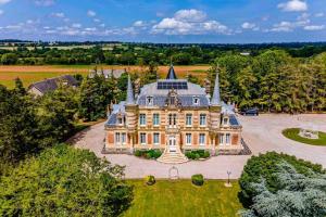 Maison charmante à Cartigny-lÉpinay avec jardin généreux