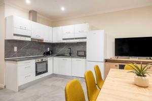 DeLuxe & Grand Z15 Residence in a Prime Location