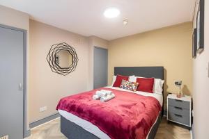 Bold & Vibrant 1-Bedroom Escape in Prime Location!