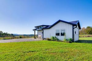 Kentucky Cabin Near Lake Cumberland