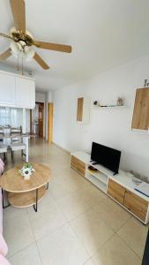 Cosy apartment with sea view en el centro Los Cristianos