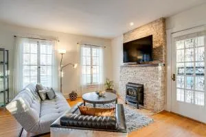 Spacious Home with Fenced Yard 6 Mi to Dtwn Denver! - 恩格尔伍德