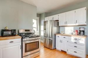 Spacious Home with Fenced Yard 6 Mi to Dtwn Denver!