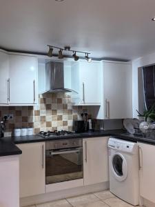 Cosy Guest Suite, West London