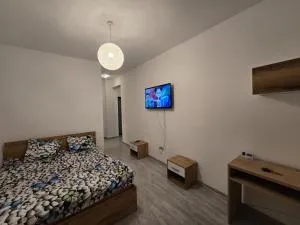 Cristina and Rafael studio 2 - Roşu