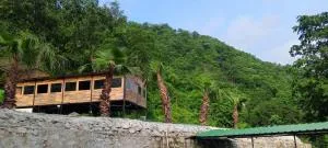 7 HILLs VIEW RESORT - Kāndi