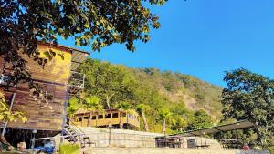 7 HILLs VIEW RESORT