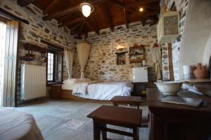 Home sweet little home -next to Home sweet home-