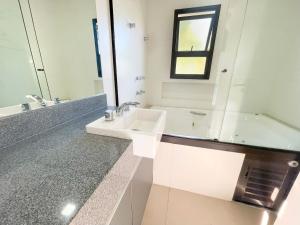 Sobrado Espetacular em Cambury · Sobrado Espetacular 20m do mar C serviço de praia