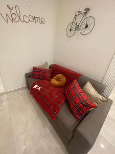 MIRACLES ON 32TH STREET