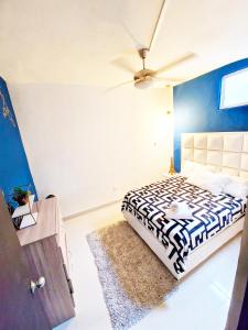 Suite Prestige at Le Meurice, Paris #5 LlerasPark 201