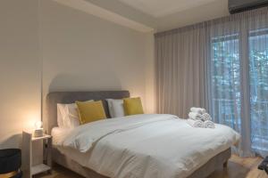 Modern Ilisian Apartment