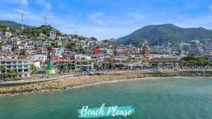 Bliss 450 - Downtown PV Only 1 Block to Malecon