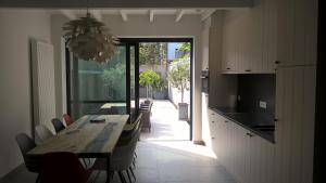 La Belle Vie, het charmante luxueuze vissershuisje! Niet te boeken onder 22 jaar