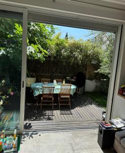 Villas YOUR OWN VILLA in COLOMBES LA DEFENSE : photos des chambres