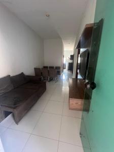 Casa próximo ao aeroporto e faculdades