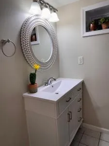 Poolside Apartment at Hot ATL - 卡温顿