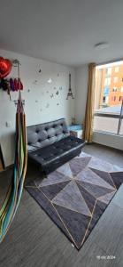 Apartamento con parqueadero y piscina