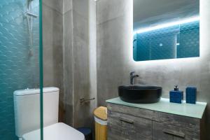 Serenity and 2 bedroom Luxury in Kalamaria