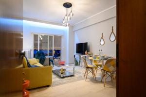 Serenity and 2 bedroom Luxury in Kalamaria