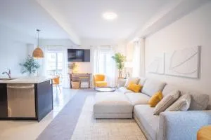 The Cozy Corner - Cayuga