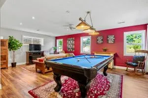 The Artisan Suite - PrivateEntry - AC - TV - GolfCourse - Vulcan