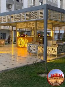 Fanadir bay compound