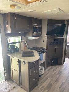 Cozy Caravan near Capitol FSU FAMU