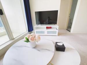 Darling Harbor Oasis