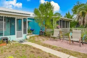 Carrabelle Cottage with BBQ Grill about 7 Mi to Beach! - Carrabelle