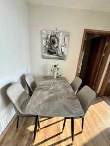 Paradise sunshine in luxury 2Br apartment bathtub