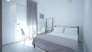 ἐκεῖ - Lithótopos